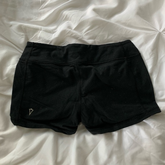 Ivivva (lululemon) Biker Shorts - Picture 2 of 2